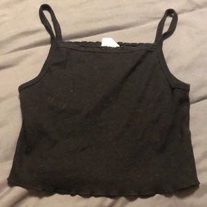 black cropped tank